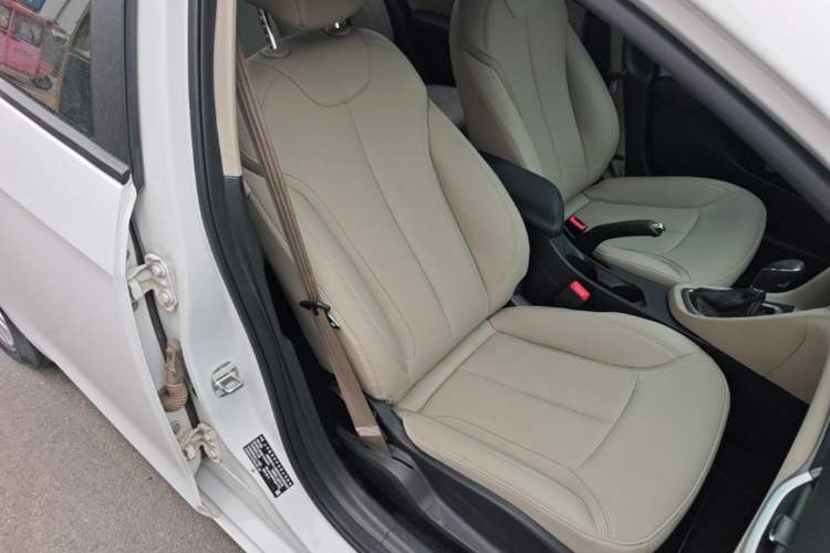 Used Buick GT 2021 Exemplar 1.5L Automatic Elite Version Right Front Seat