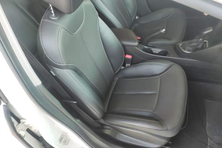 Used Buick GT 2021 Revised Version Flagship 1.5L Automatic Elite Edition Right Front Seat