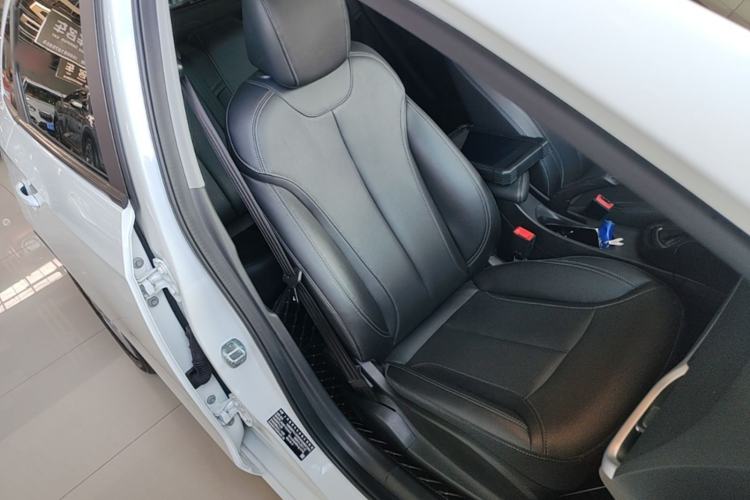 Used Buick GT 2021 Revised Version Flagship 1.5L Automatic Entry-Level Trim Right Front Seat