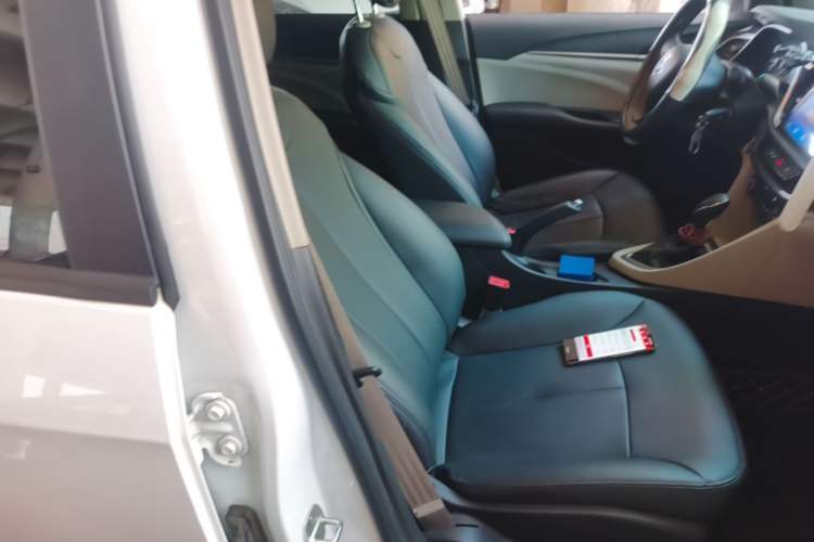 Used Buick GT 2021 Exemplar 1.5L Automatic Entry-Level Trim Right Front Seat