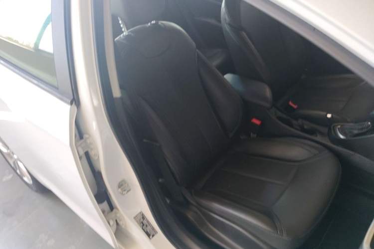 Used Buick GT 2021 Revised Version Flagship 1.5L Automatic Elite Edition Right Front Seat
