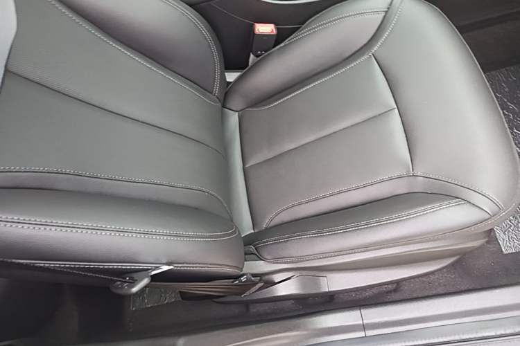 Used Buick GT 2021 Revised Version Flagship 1.5L Automatic Elite Edition Right Front Seat