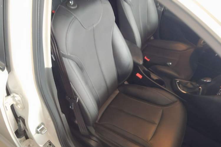 Used Buick GT 2021 Revised Version Flagship 1.5L Automatic Elite Edition Right Front Seat