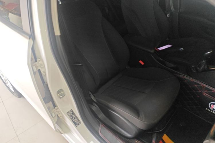Used Buick GT 2021 1.3T Automatic Mild Hybrid Entry Model Right Front Seat