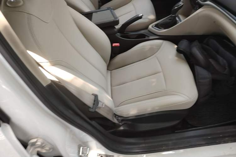 Used Buick GT 2021 Exemplar 1.5L Automatic Elite Version Right Front Seat