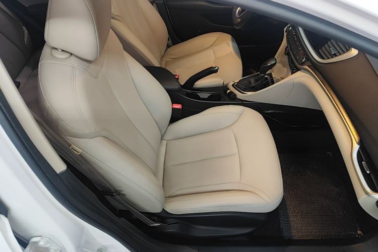 Used Buick GT 2021 Exemplar 1.5L Automatic Elite Version Right Front Seat
