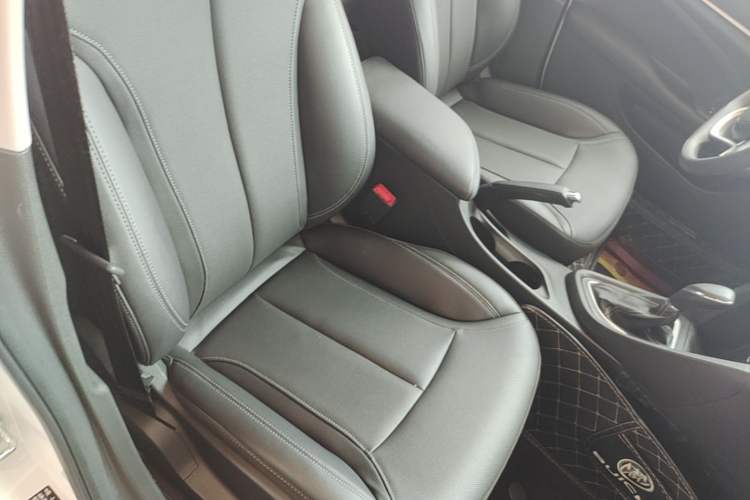 Used Buick GT 2021 Revised Version Flagship 1.5L Automatic Entry-Level Trim Right Front Seat