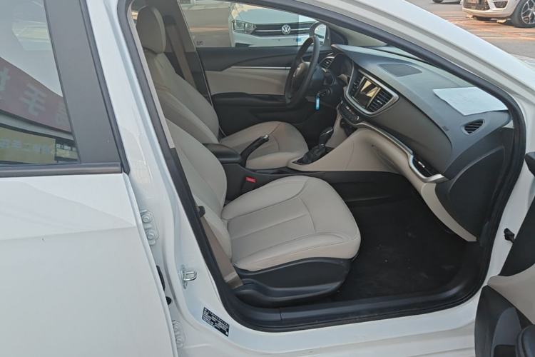 Used Buick GT 2021 Exemplar 1.5L Automatic Elite Version Right Front Seat
