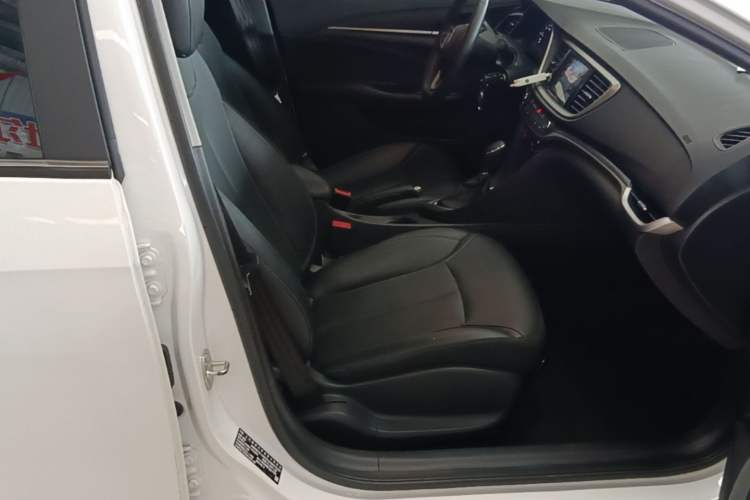 Used Buick GT 2021 Revised Version Flagship 1.5L Automatic Elite Edition Right Front Seat