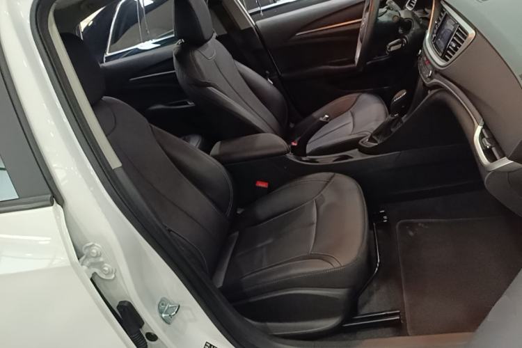 Used Buick GT 2021 Revised Version Flagship 1.5L Automatic Entry-Level Trim Right Front Seat