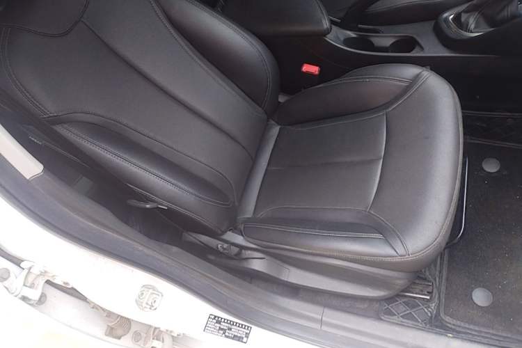 Used Buick GT 2021 Revised Version Flagship 1.5L Automatic Elite Edition Right Front Seat