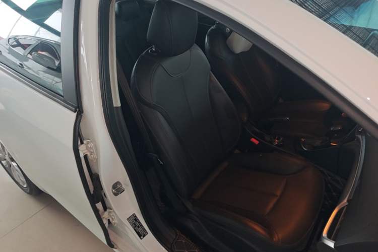 Used Buick GT 2021 Revised Version Flagship 1.5L Automatic Elite Edition Right Front Seat