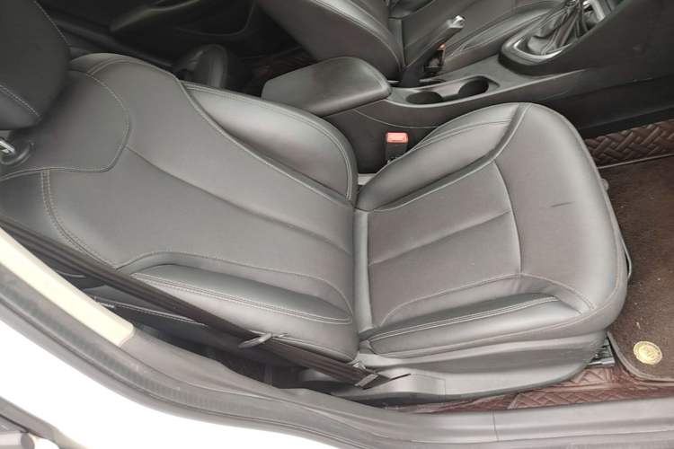 Used Buick GT 2021 Revised Version Flagship 1.5L Automatic Elite Edition Right Front Seat