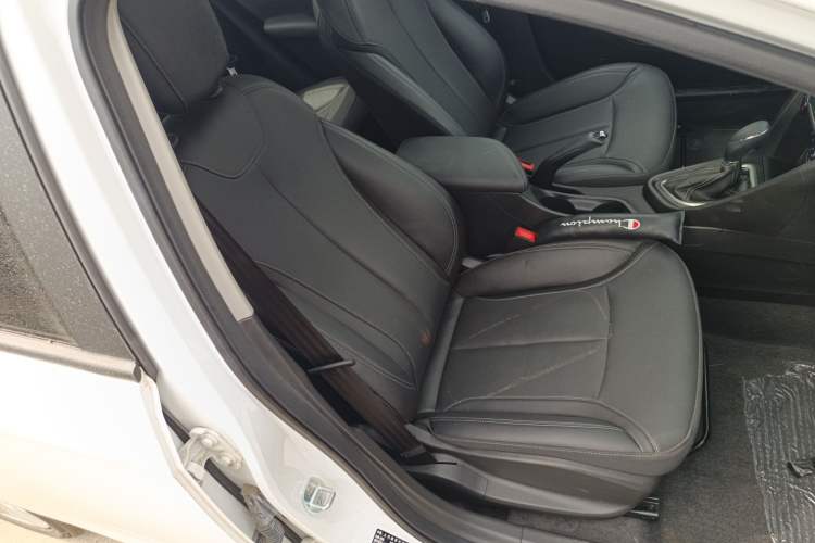 Used Buick GT 2021 Revised Version Flagship 1.5L Automatic Entry-Level Trim Right Front Seat