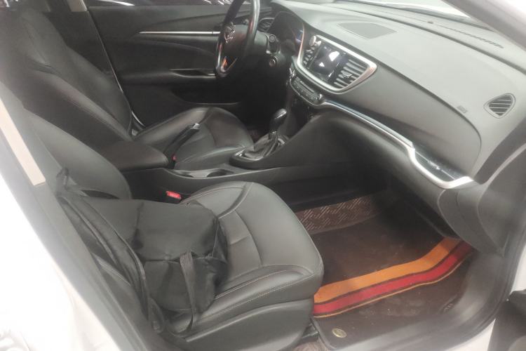 Used Buick GT 2021 Revised Version 1.3T Automatic Mild Hybrid Elite Edition Right Front Seat