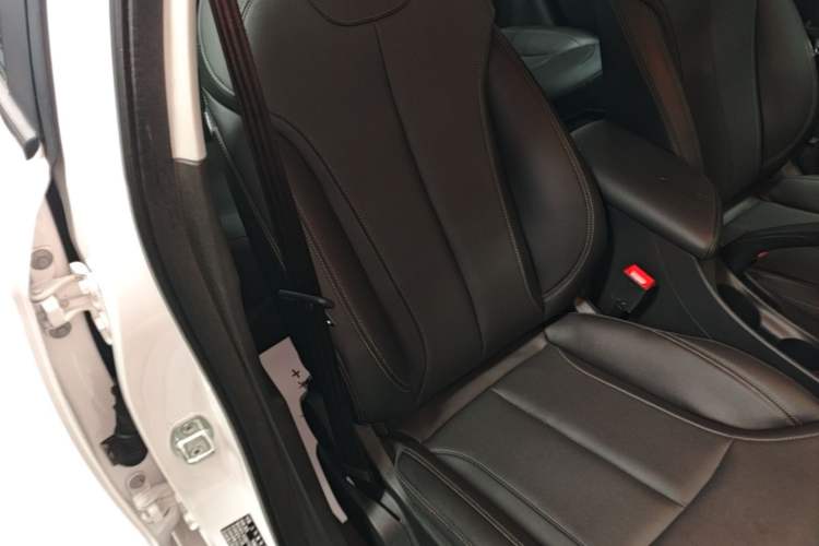 Used Buick GT 2021 Revised Version Flagship 1.5L Automatic Entry-Level Trim Right Front Seat