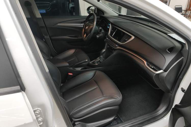 Used Buick GT 2021 Revised Version 1.3T Automatic Mild Hybrid Elite Edition Right Front Seat