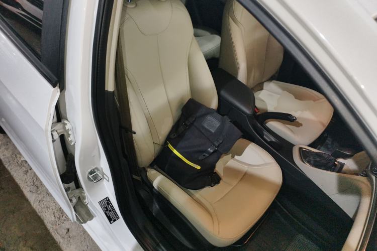 Used Buick GT 2021 Exemplar 1.5L Automatic Elite Version Right Front Seat