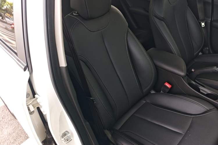 Used Buick GT 2021 Revised Version Flagship 1.5L Automatic Elite Edition Right Front Seat