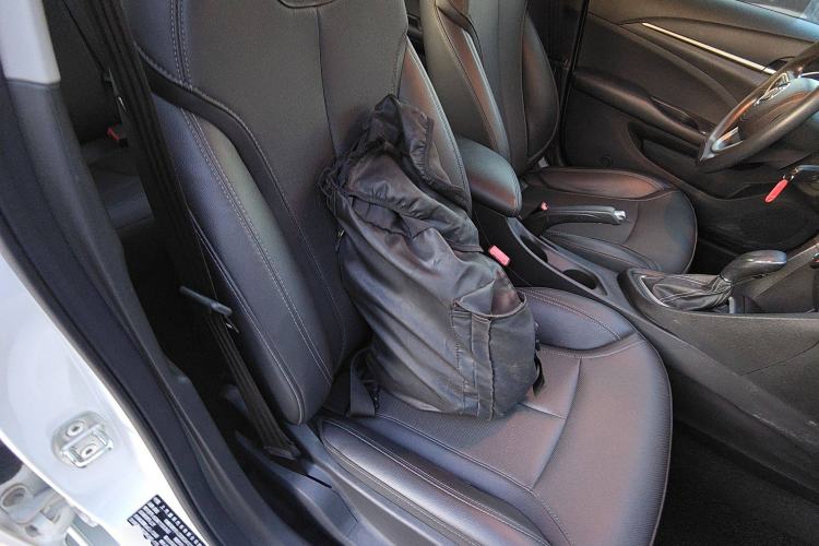 Used Buick GT 2021 Revised Version 1.3T Automatic Mild Hybrid Elite Edition Right Front Seat