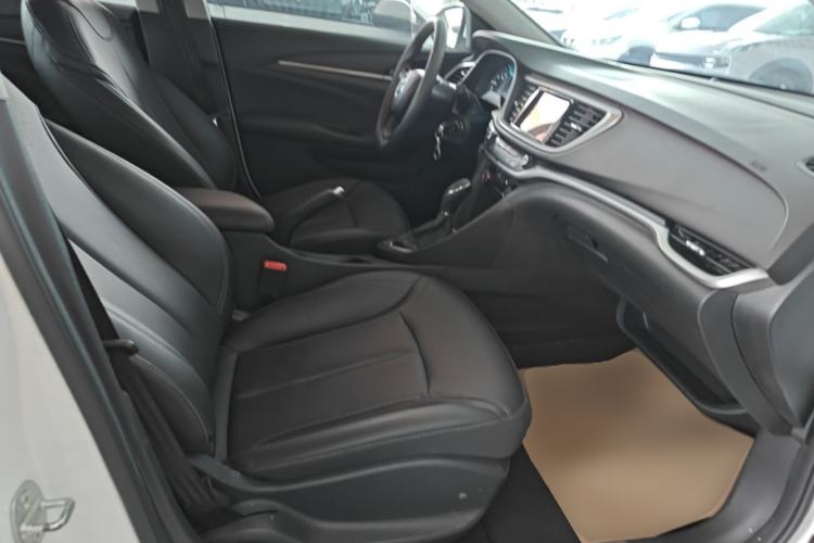 Used Buick GT 2021 1.3T Automatic Mild Hybrid Elite Version Right Front Seat