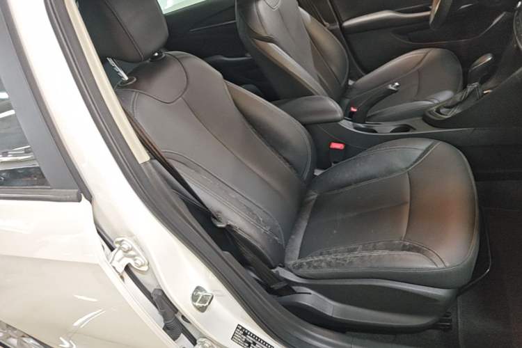 Used Buick GT 2021 Revised Version Flagship 1.5L Automatic Elite Edition Right Front Seat