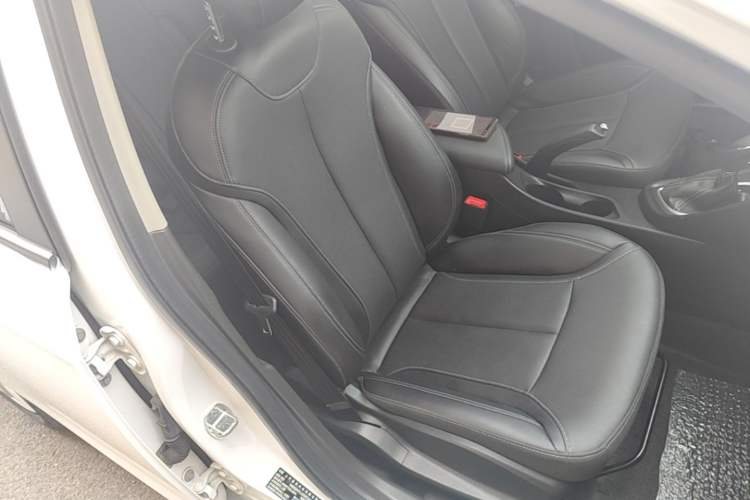 Used Buick GT 2021 Revised Version Flagship 1.5L Automatic Elite Edition Right Front Seat