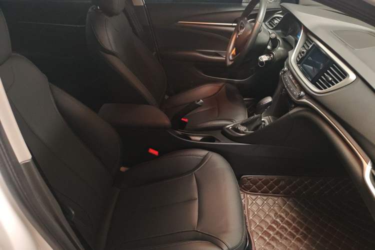 Used Buick GT 2021 Revised Version Flagship 1.5L Automatic Entry-Level Trim Right Front Seat