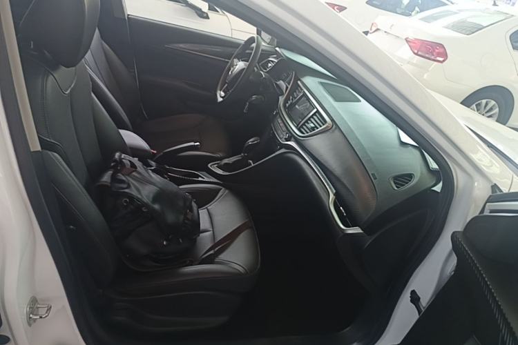 Used Buick GT 2021 Revised Version Flagship 1.5L Automatic Elite Edition Right Front Seat