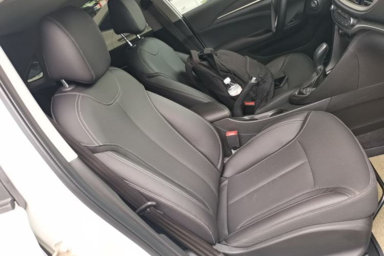 Used Buick GT 2021 Revised Version Flagship 1.5L Automatic Entry-Level Trim Right Front Seat