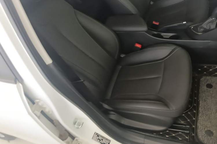 Used Buick GT 2021 Revised Version Flagship 1.5L Automatic Elite Edition Right Front Seat