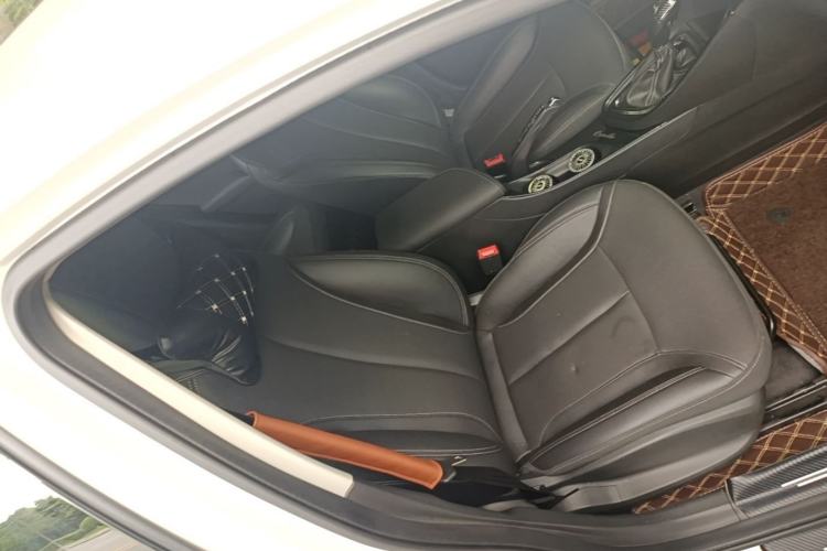 Used Buick GT 2021 Revised Version 1.3T Automatic Mild Hybrid Elite Edition Right Front Seat