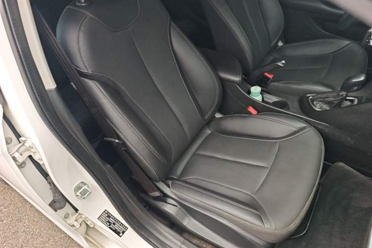 Used Buick GT 2021 Revised Version Flagship 1.5L Automatic Elite Edition Right Front Seat
