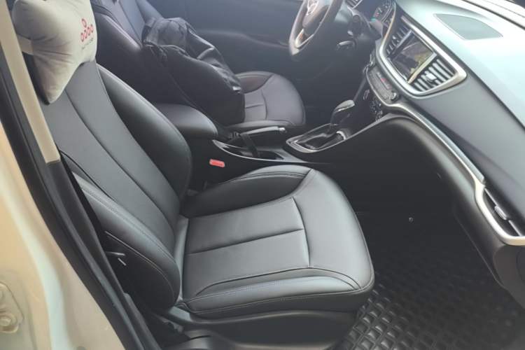 Used Buick GT 2021 Revised Version 1.3T Automatic Mild Hybrid Elite Edition Right Front Seat