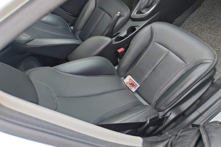 Used Buick GT 2021 Revised Version Flagship 1.5L Automatic Elite Edition Right Front Seat
