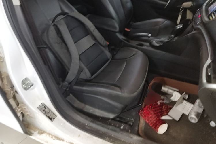Used Buick GT 2021 1.3T Automatic Mild Hybrid Elite Version Right Front Seat