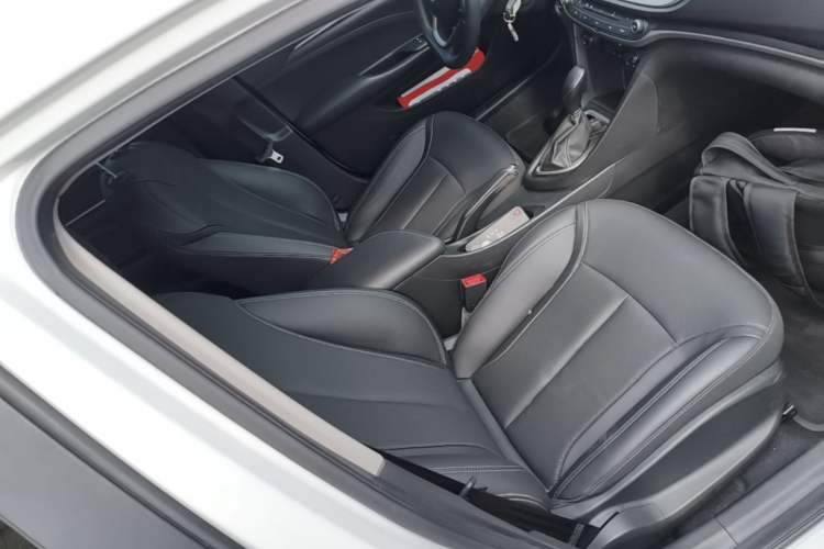 Used Buick GT 2021 Revised Version Flagship 1.5L Automatic Elite Edition Right Front Seat