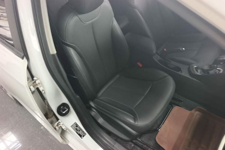 Used Buick GT 2021 Revised Version Flagship 1.5L Automatic Elite Edition Right Front Seat