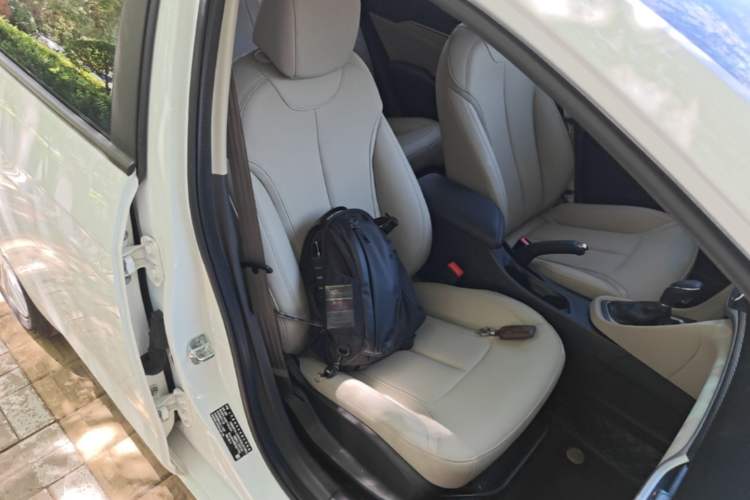 Used Buick GT 2021 Exemplar 1.5L Automatic Elite Version Right Front Seat
