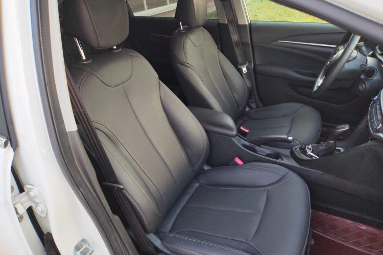 Used Buick GT 2021 Revised Version Flagship 1.5L Automatic Elite Edition Right Front Seat
