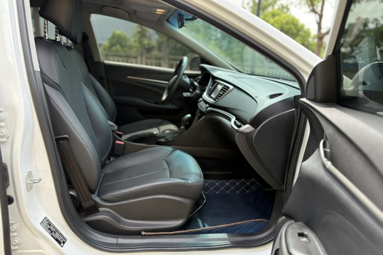 Used Buick GT 2021 Revised Version Flagship 1.5L Automatic Elite Edition Right Front Seat