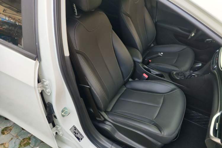 Used Buick GT 2021 Revised Version Flagship 1.5L Automatic Entry-Level Trim Right Front Seat