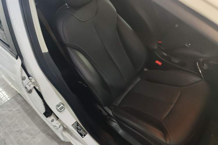 Used Buick GT 2021 Revised Version Flagship 1.5L Automatic Elite Edition Right Front Seat
