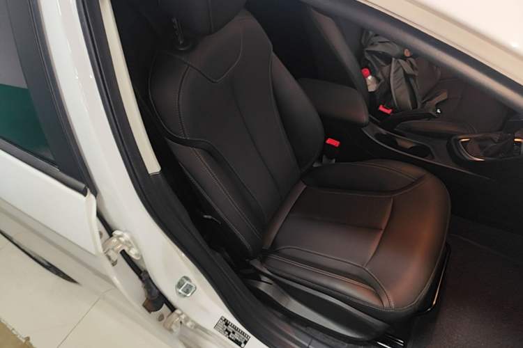 Used Buick GT 2021 Revised Version Flagship 1.5L Automatic Entry-Level Trim Right Front Seat