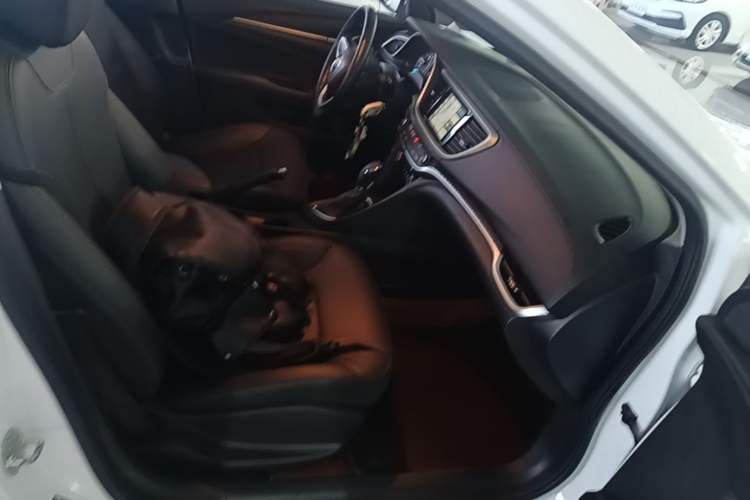 Used Buick GT 2021 Revised Version Flagship 1.5L Automatic Elite Edition Right Front Seat