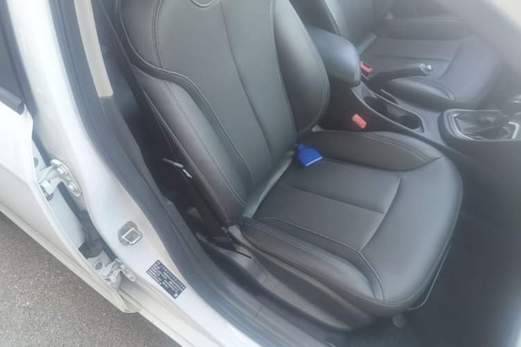 Used Buick GT 2021 Revised Version Flagship 1.5L Automatic Elite Edition Right Front Seat