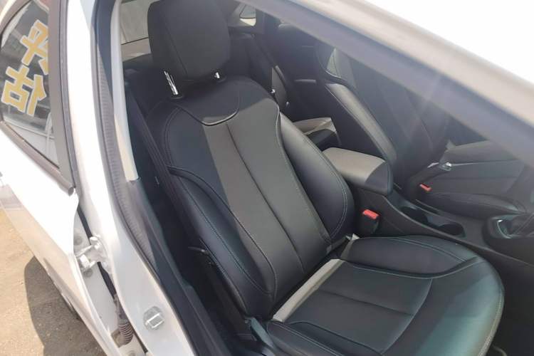 Used Buick GT 2021 Revised Version Flagship 1.5L Automatic Elite Edition Right Front Seat