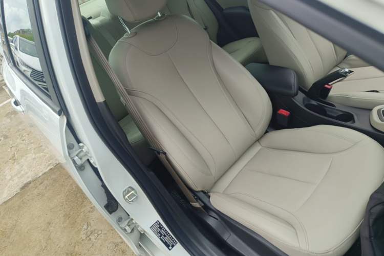 Used Buick GT 2021 Exemplar 1.5L Automatic Elite Version Right Front Seat