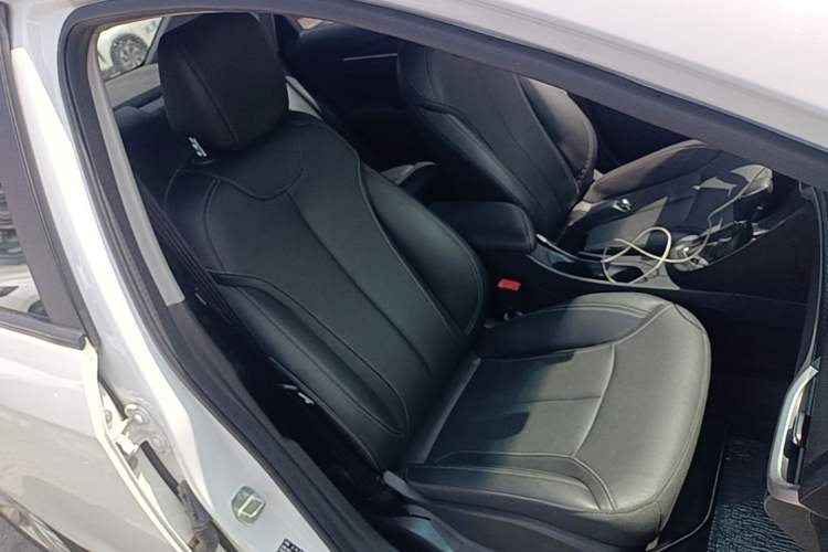 Used Buick GT 2021 Revised Version Flagship 1.5L Automatic Elite Edition Right Front Seat