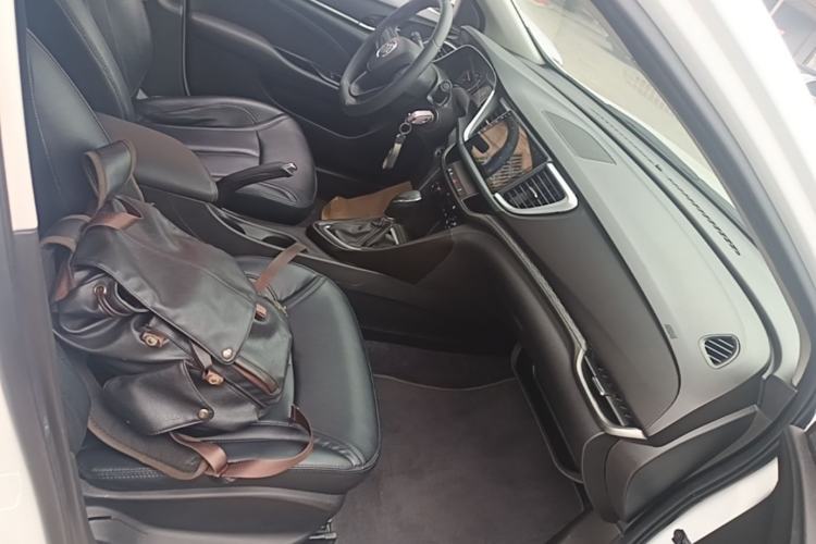 Used Buick GT 2021 1.3T Automatic Mild Hybrid Entry Model Right Front Seat